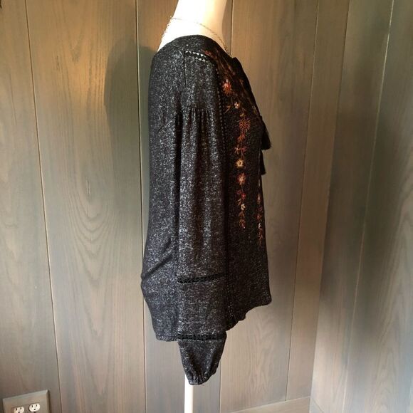 Miss Me Embroidered Beaded Sweater Blouse Small - Picture 5 of 10
